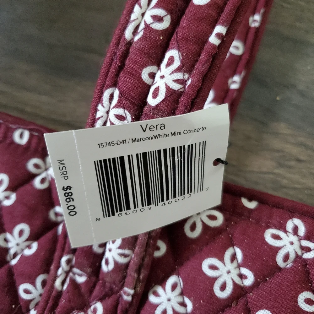 Vera Bradley Tote - Picture 4 of 9